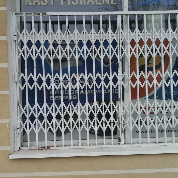 Kraty rozsuwane, solidne, zdemontowane szer150x2, wys165