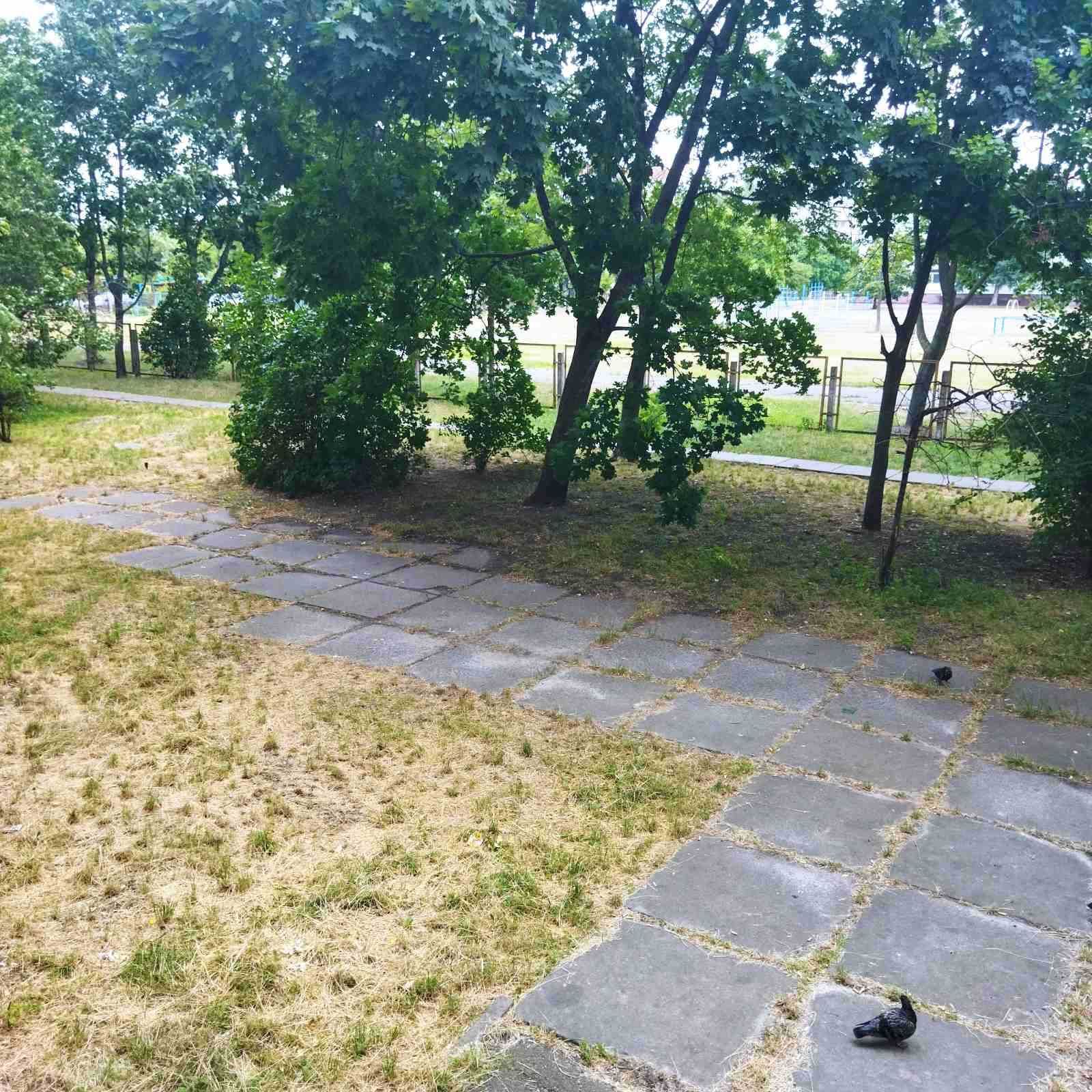Здам 1к.Деснянський,Троєщина,вул.Рейгана 26.полупуста.