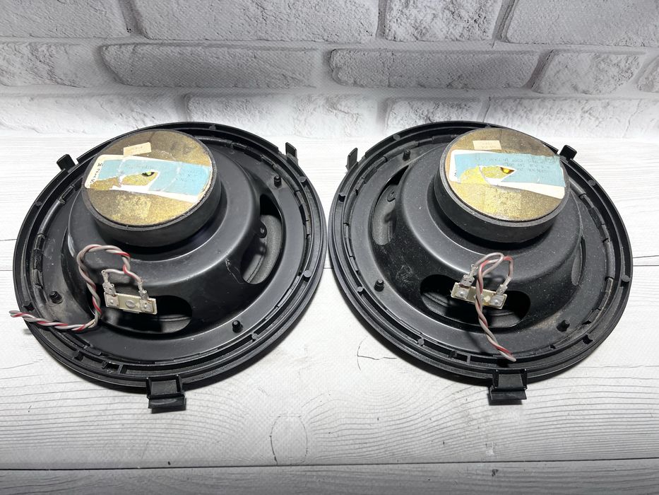 Басові динаміки в задню полку BOSE Mercedes W208 CLK320/CLK430/CLK55