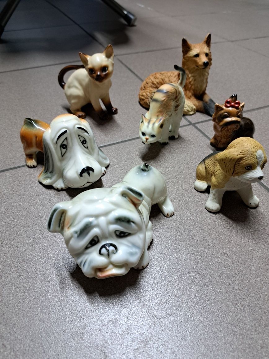 Figurki  ze zwykłej porcelny  sztuka po 10 zł