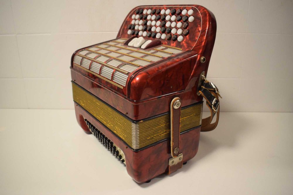 Acordeao Hohner Picolo 2 Voz. N 205