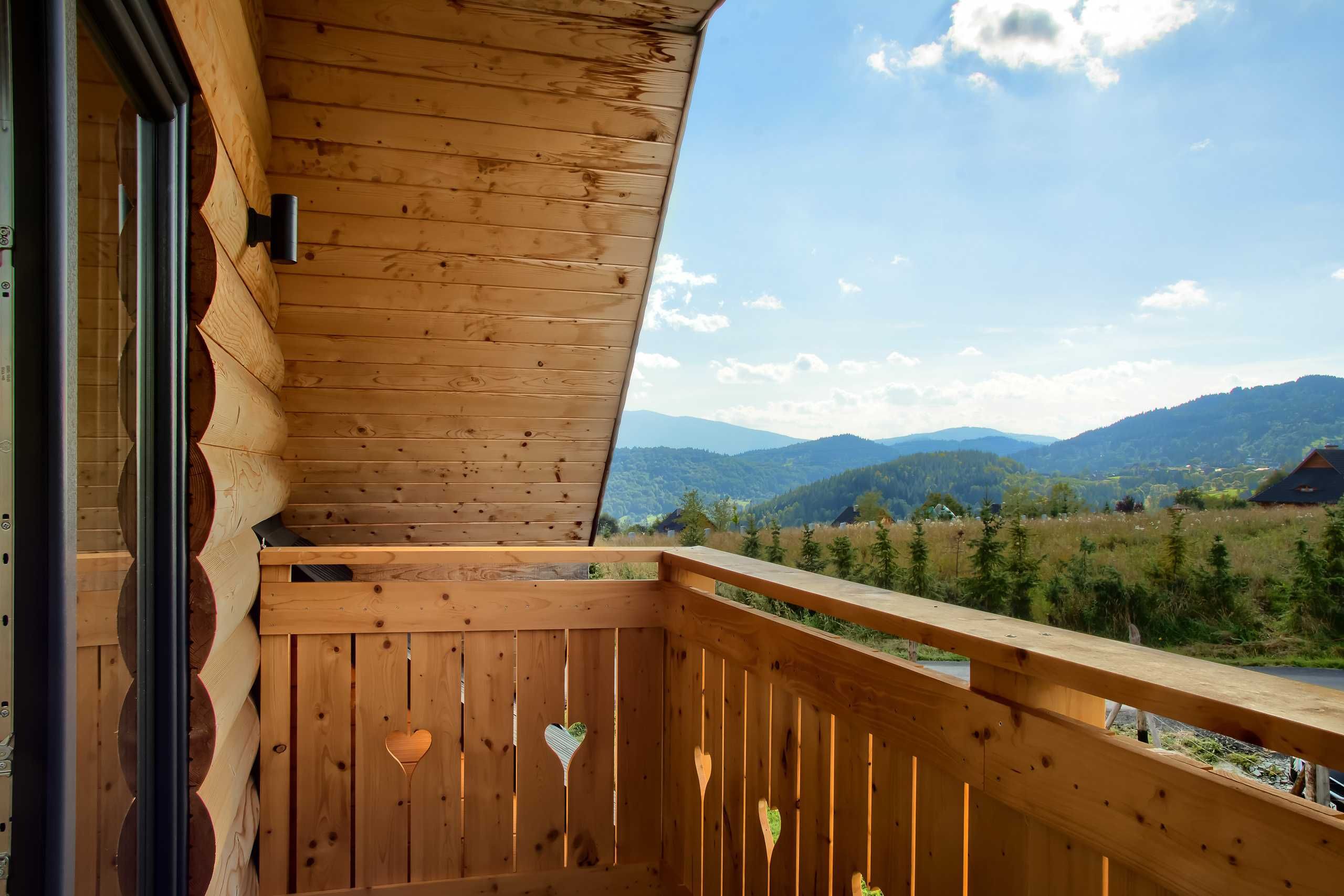 Domek w górach dom drewniany z bali SAUNA weekend noclegi ZAWOJA góry