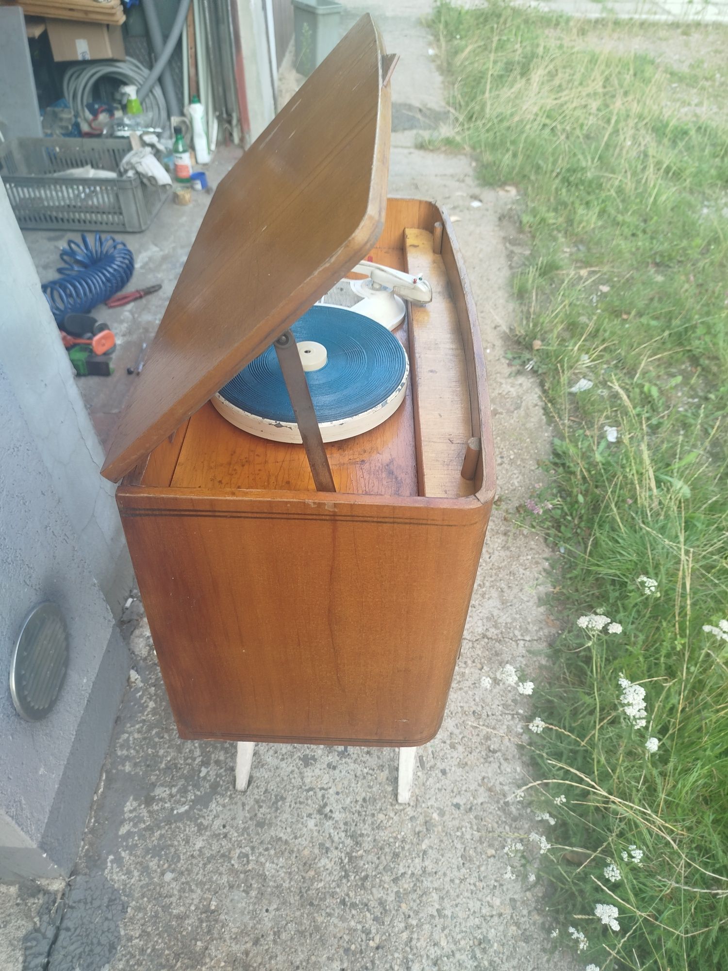 Stare radio z gramofonem