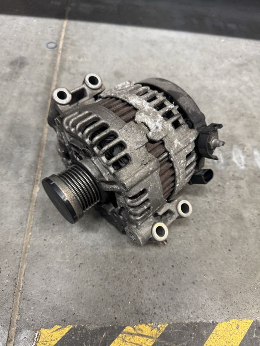 Słupek silnik n53 272k  alternetor kompresor klimy wiązka e90 e60