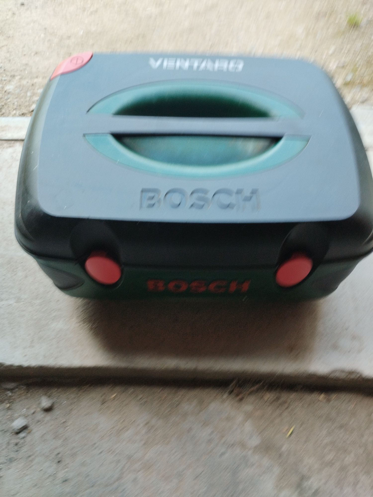Bosch szlifierka oscylacyjna z odkurzaczem