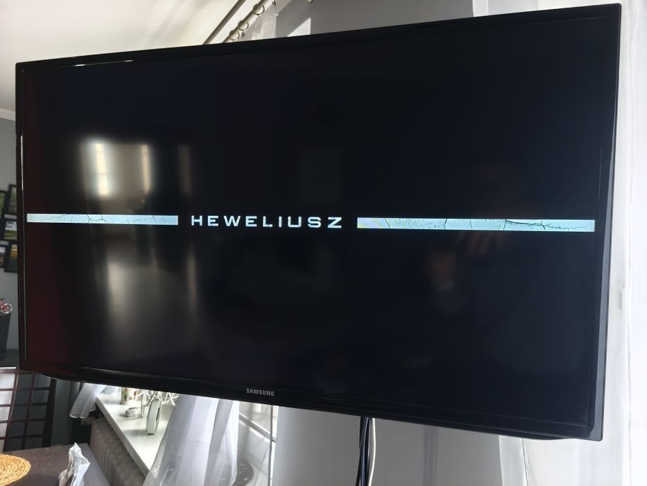Telewizor Led Samsung 40" UE40EH5300 z podstawą