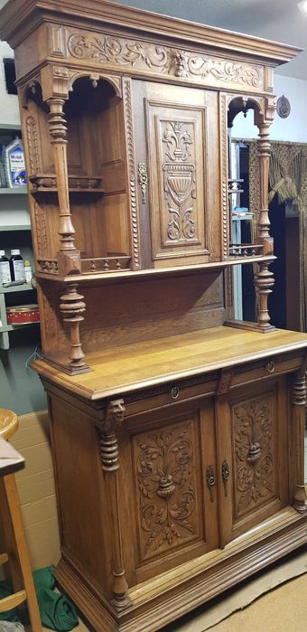 Drewniany antyczny kredens w dobrym stanie retro antyk