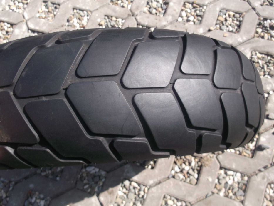opona 180/70 B16 77H	Dunlop D427 dot3414 3,1mm Harley-davidson