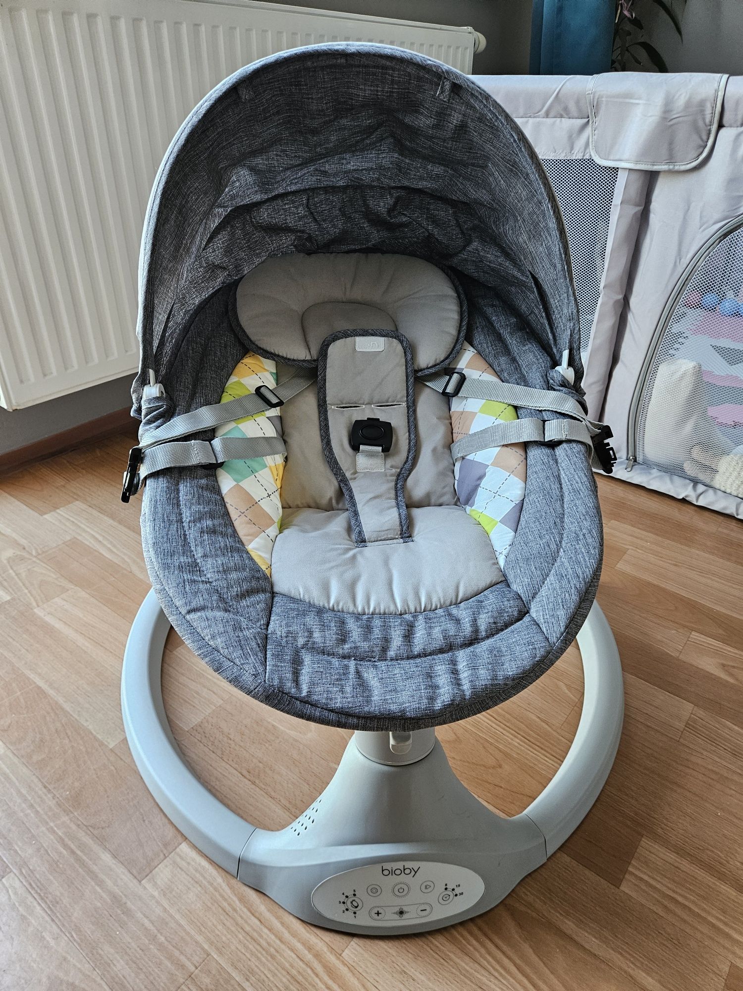 Bujaczek leżaczek elektryczny Bioby 2-9kg 0-12 miesięcy + pilot