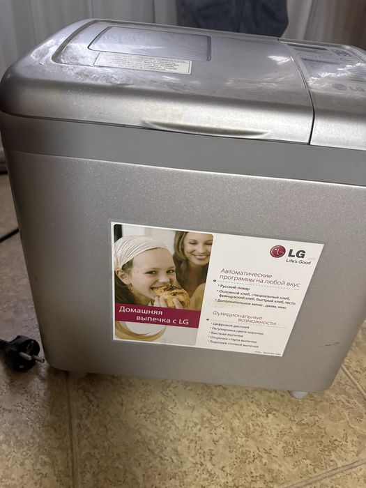 Хлібопічка  LG