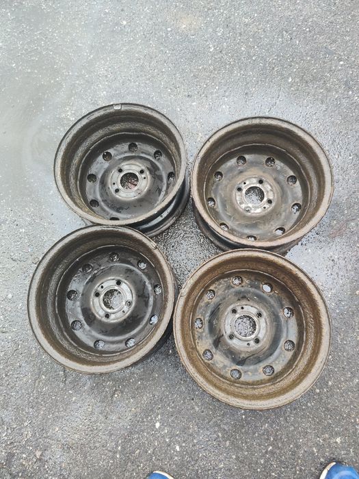 Продам диски на машину 14 Dacia/Renault