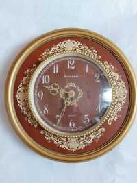 Оригинальные настенные кварцевые часы "Янтарь"