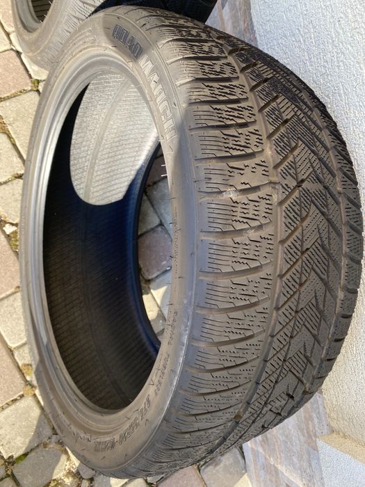 Шини Резина 275/35/20 + 245/40/20 R20 ROADMARCH Разноширокая