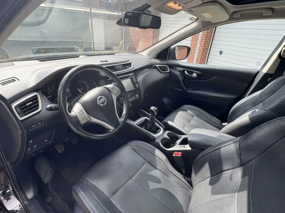 Nissan Qashqai      2015