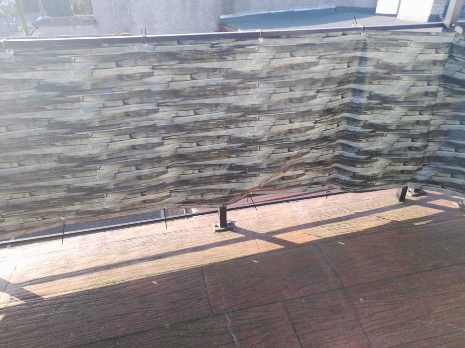 Osłona   na balkon ,taras  ,zmywalna   .