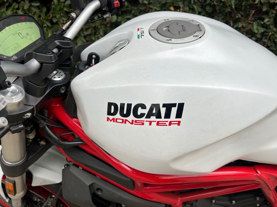 Ducati Monster 797