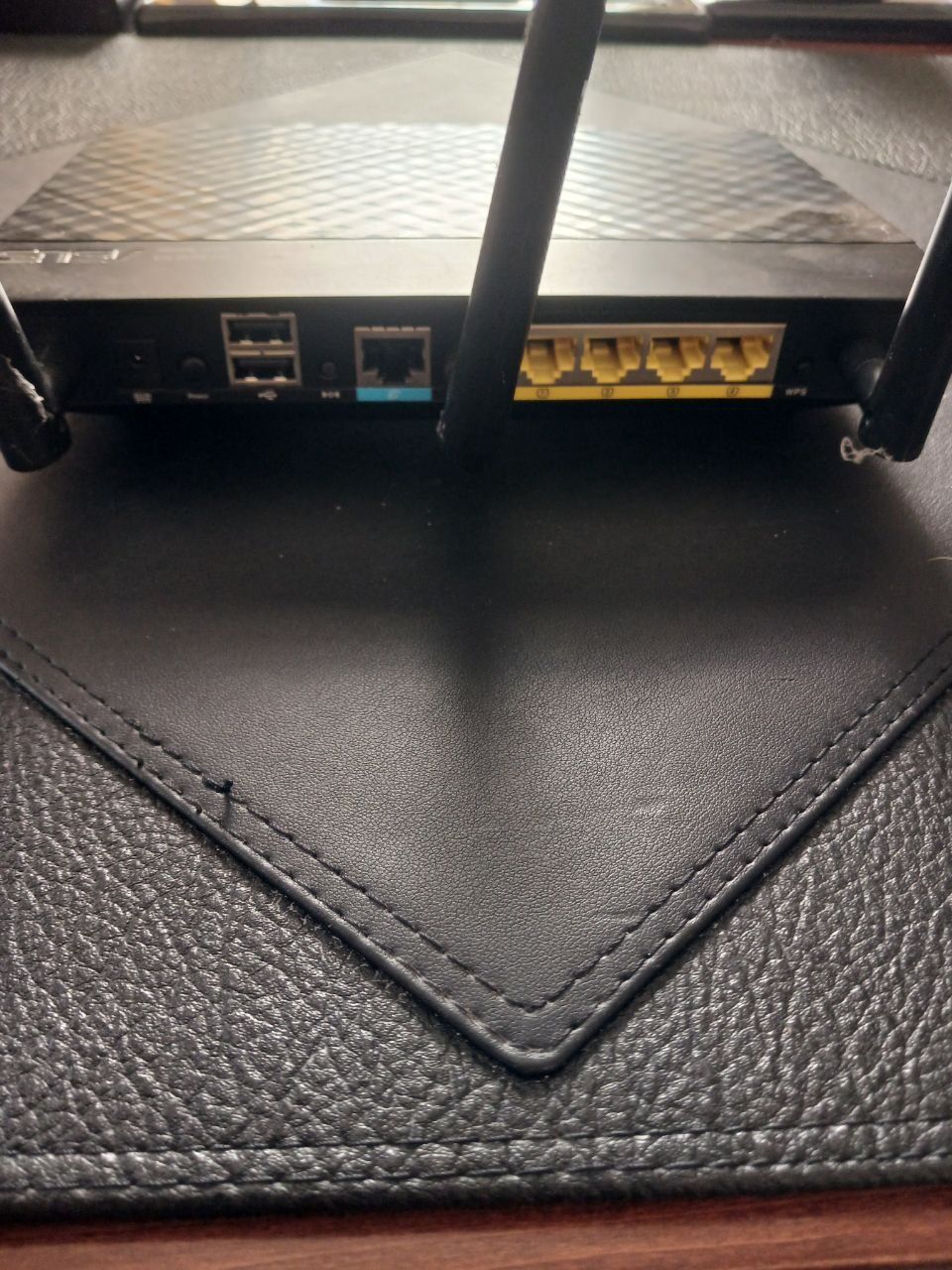 Прoдаю роутер ASUS RT-N66U.