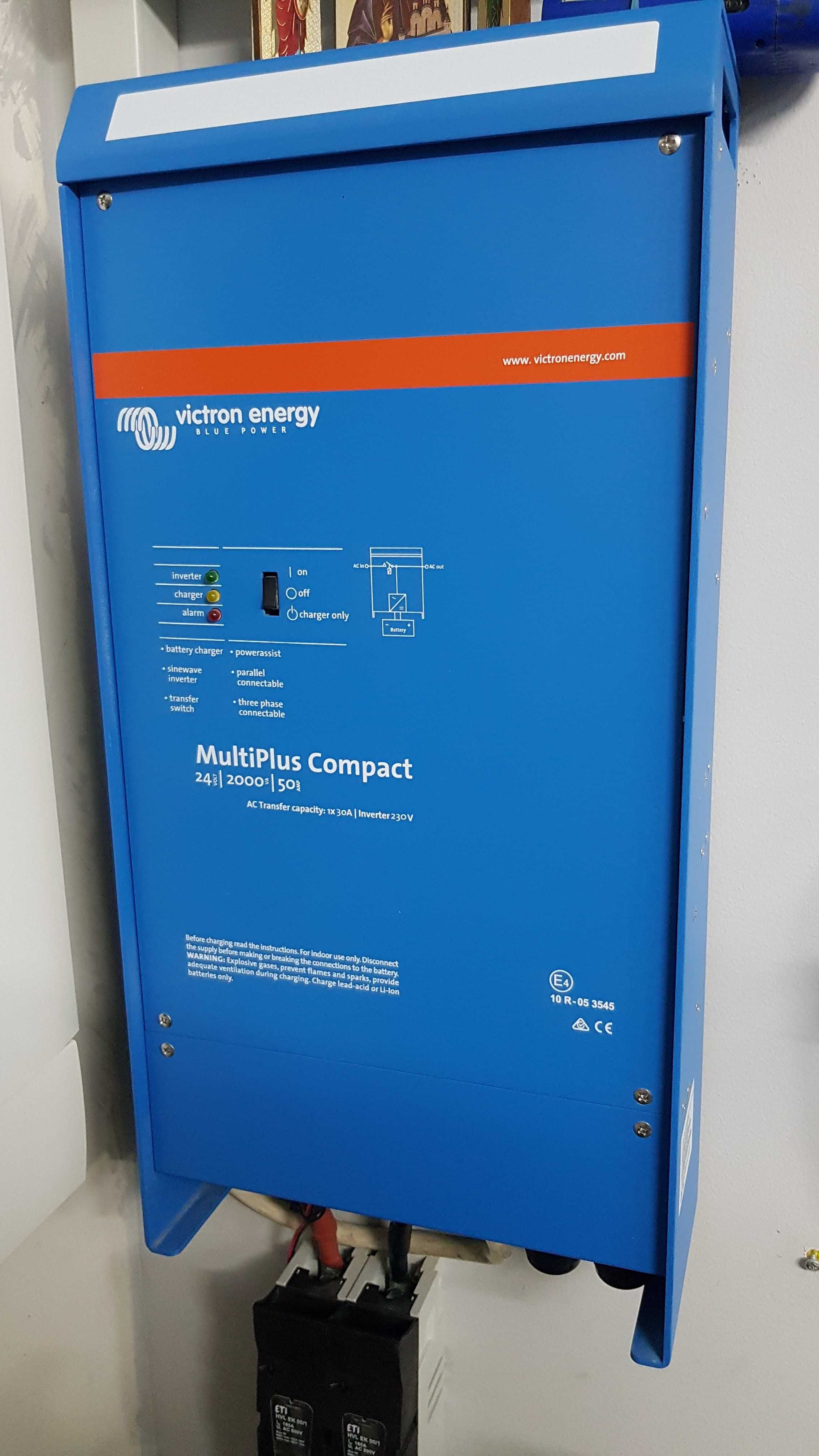 Інвертор ДБЖ Victron Energy MultiPlus 24/2000/50