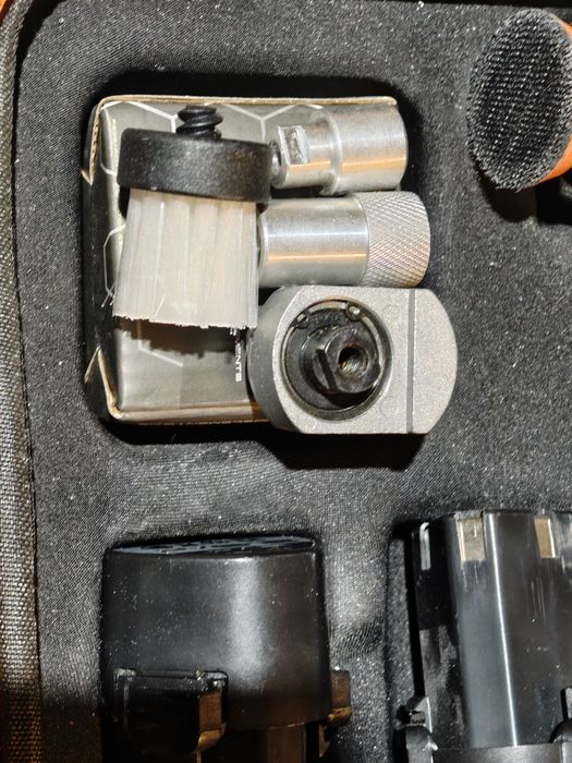 Mini Polerka Akumulatorowa Liquid Elements A1000 – Zestaw Kompletny