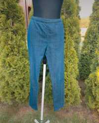 Spodnie jeans nietypowe