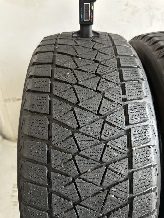 Bridgestone Blizzak dm v2 225/55r18