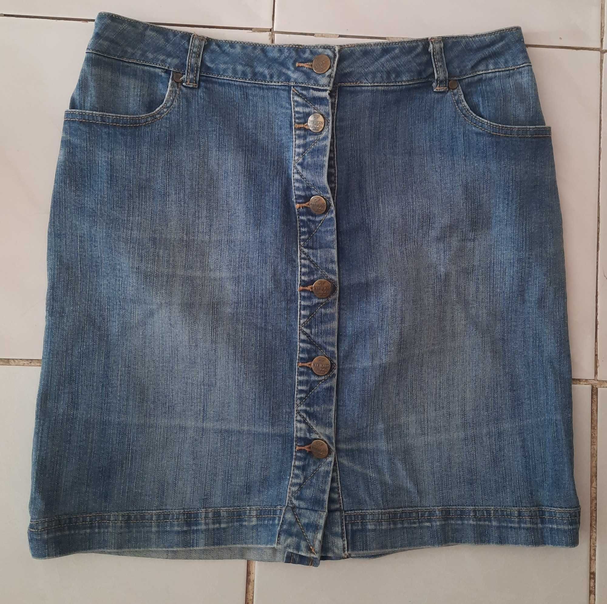 Calças/Saias e Calções - 5€ cada