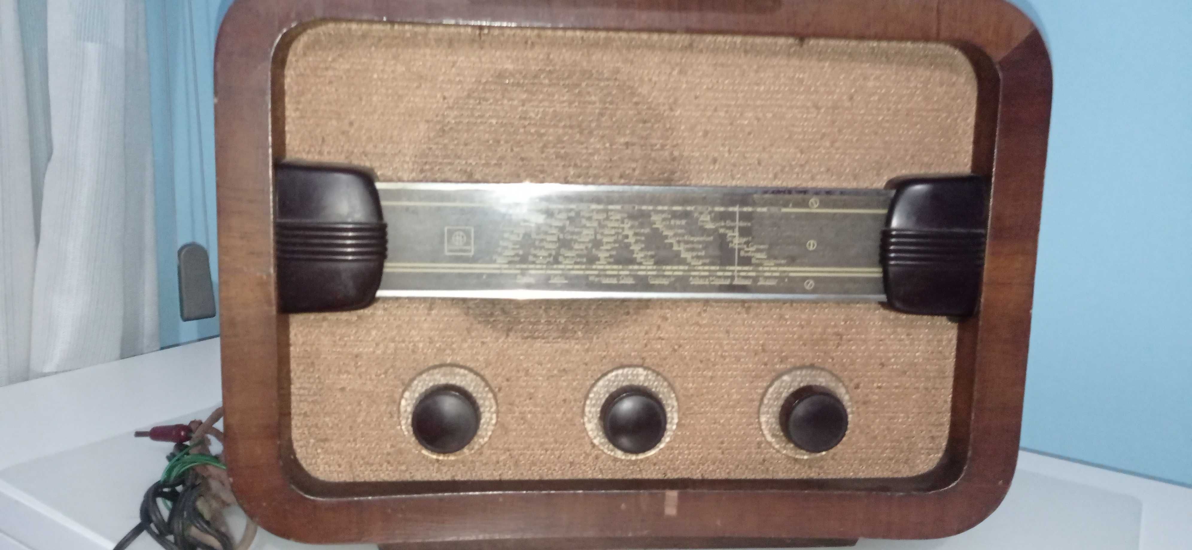 Rádio antigo Ornyphon