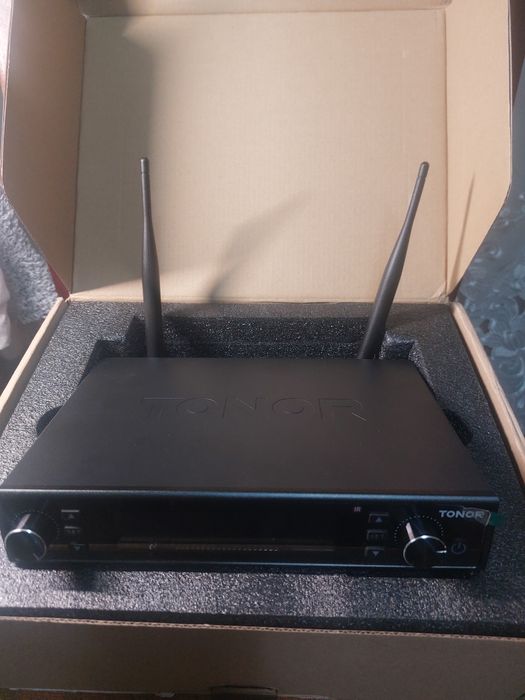 Професійна бездротова мікрофонна система TONOR TW550 UHF (2 мікрофони