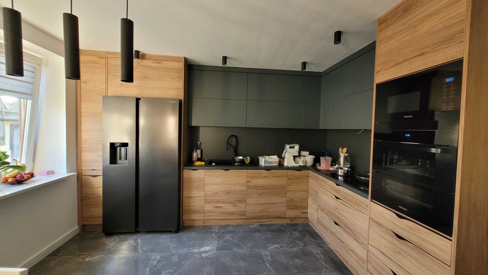 Na wymiar kuchnie, szafy oraz inne meble. Solidnie i tanio.