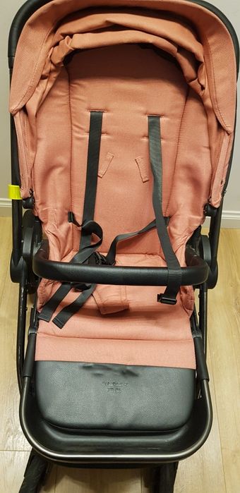 Wózek dziecięce Muuvo Quick 3.0+ moskitiera i folia przeciwdeszczowa.