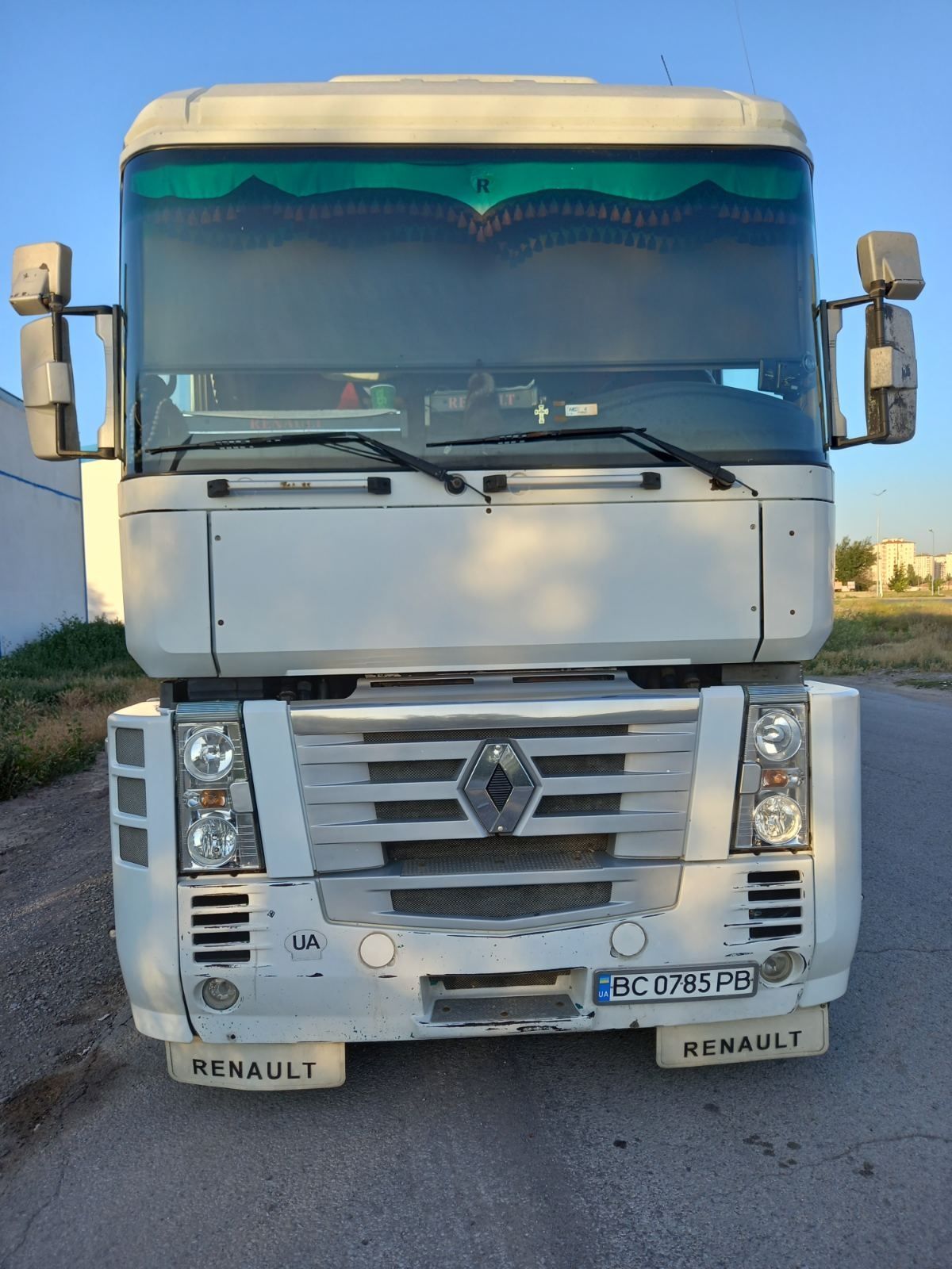 Продам Renault Magnum Мега 460.18