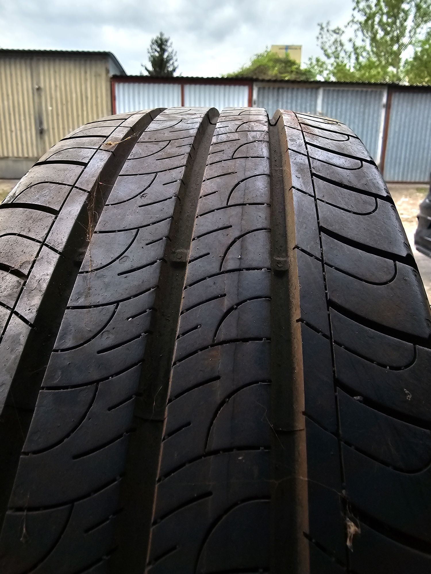 4 szt Goodyear EFFICIENTGRIP 195/65/16C