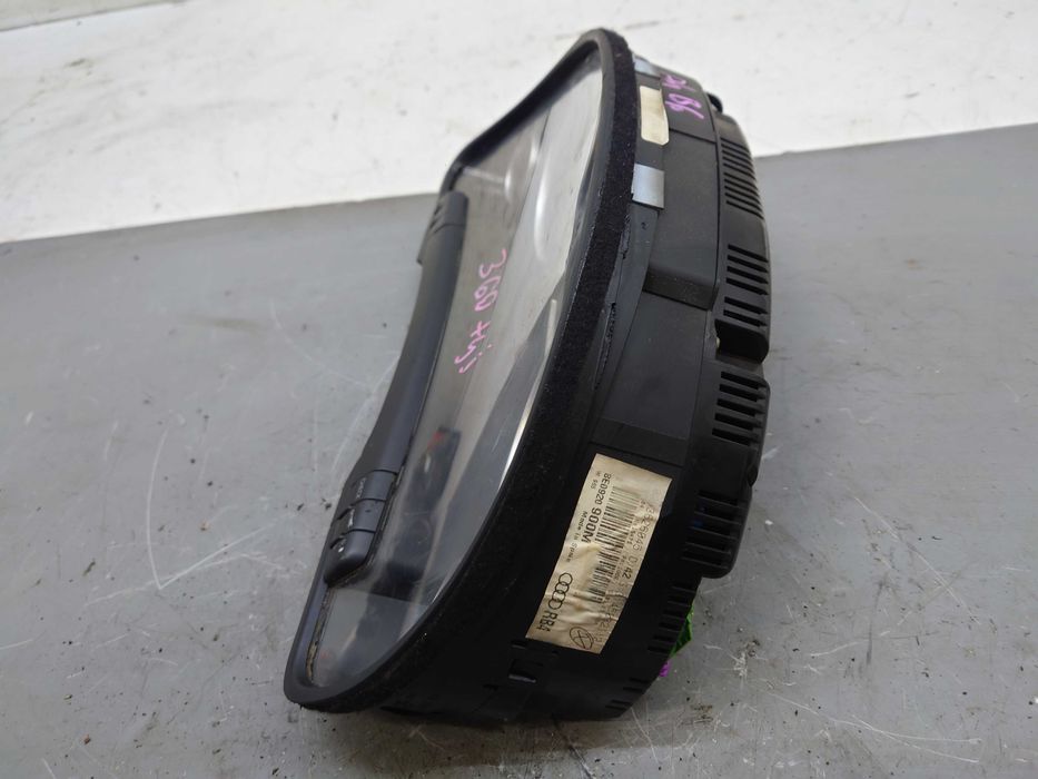 Audi A4 B6 Volkswagen Passat B6 1.9 TDI Licznik Zegary Prędkościomierz