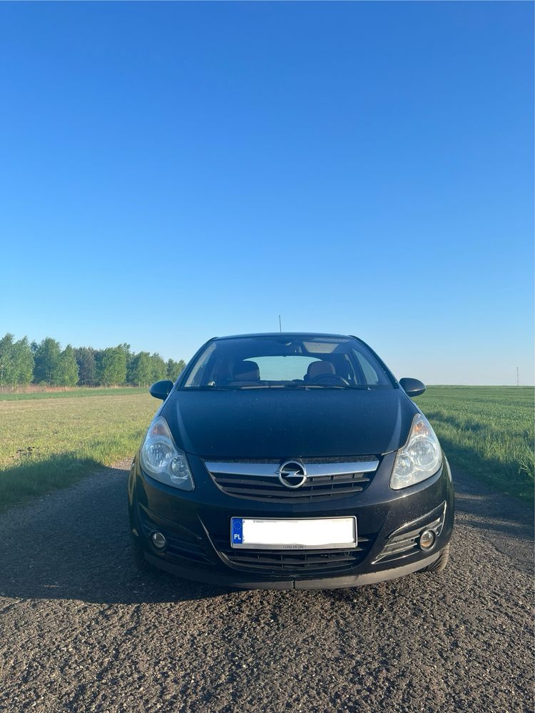 Opel Corsa D  1.4 benzyna