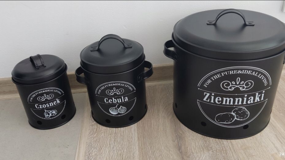 Zestaw trzech pojemników kuchennych do przechowywnia