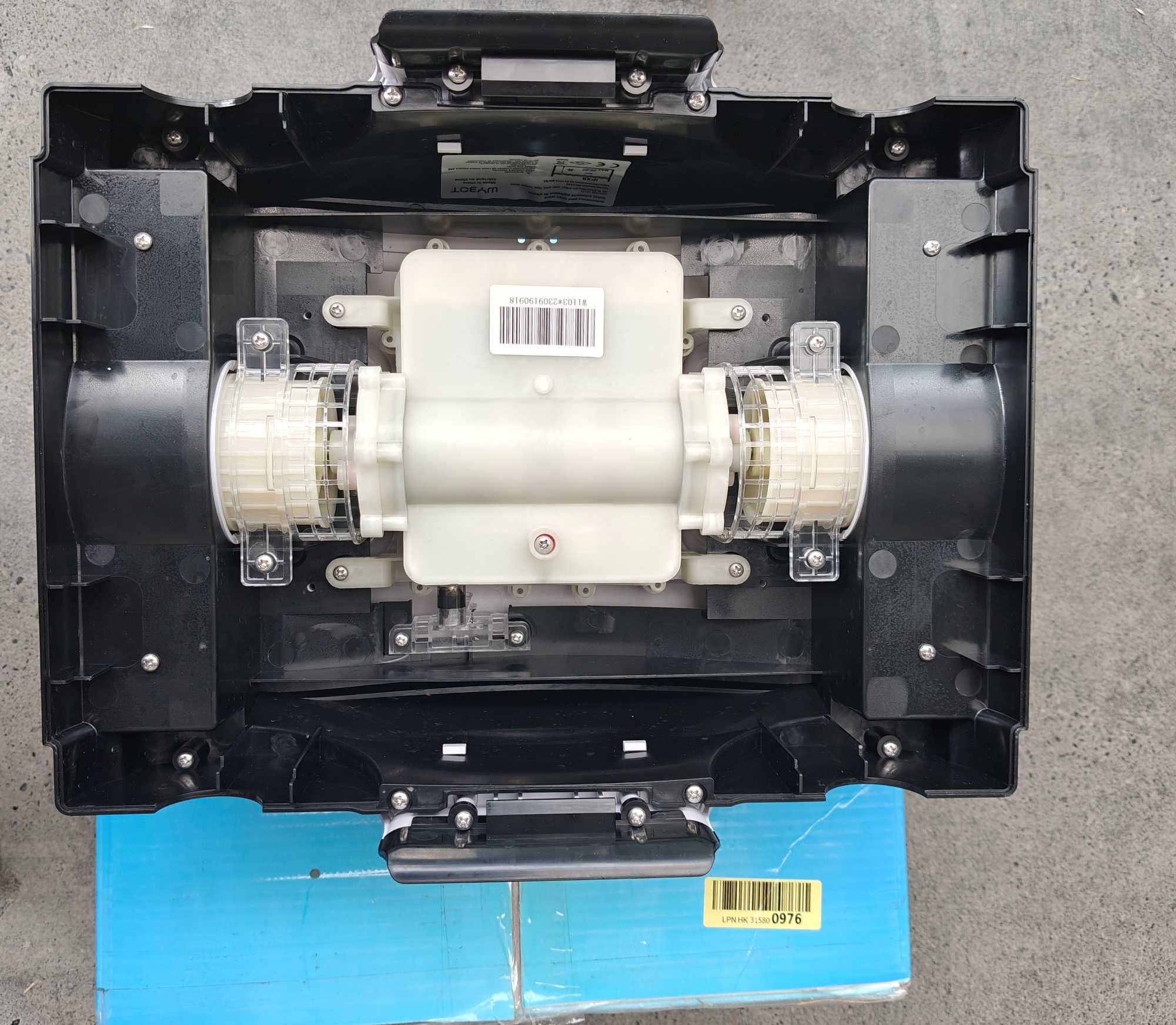 WYBOT WY1103 odkurzacz robot basenowy