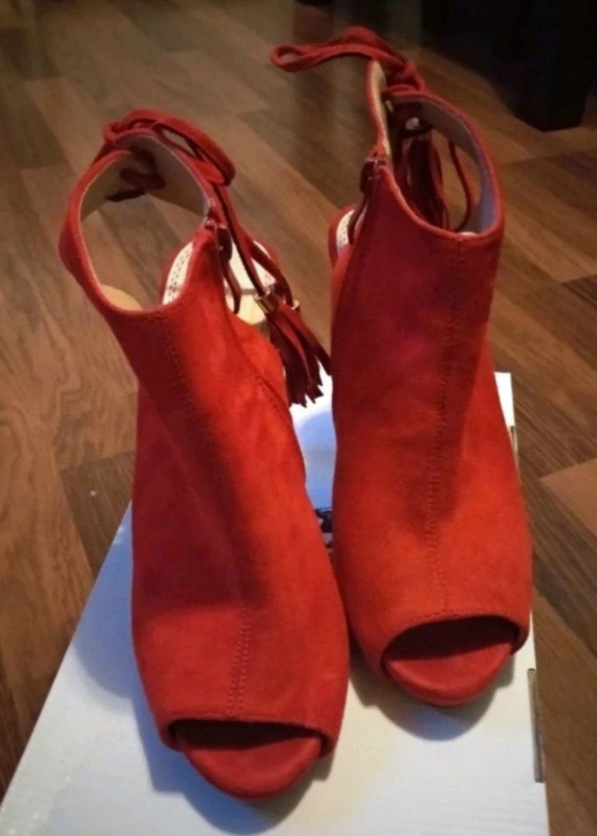 Czerwone zamszowe botki sandały 39 szpilki