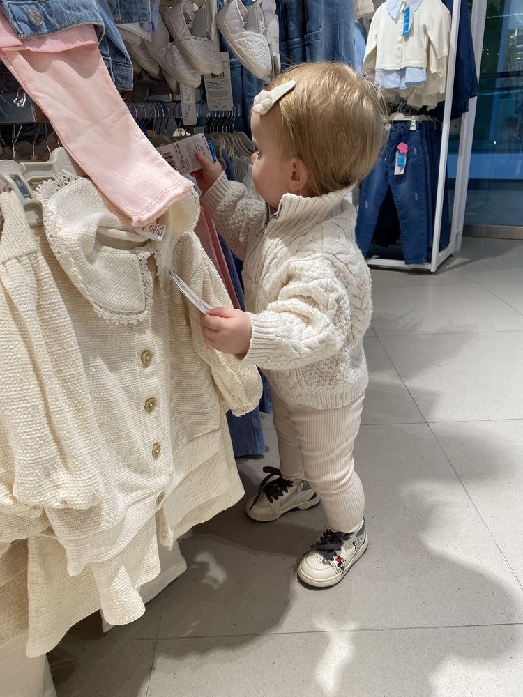Дитячій білий светр Zara