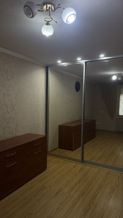 Продам 2х 3й участок 1 этаж с балконом