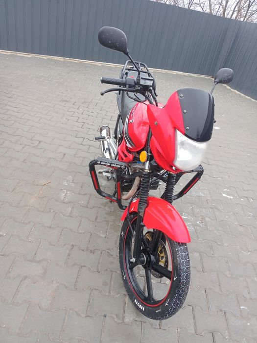 Продам мотоцикл спарк сп 200