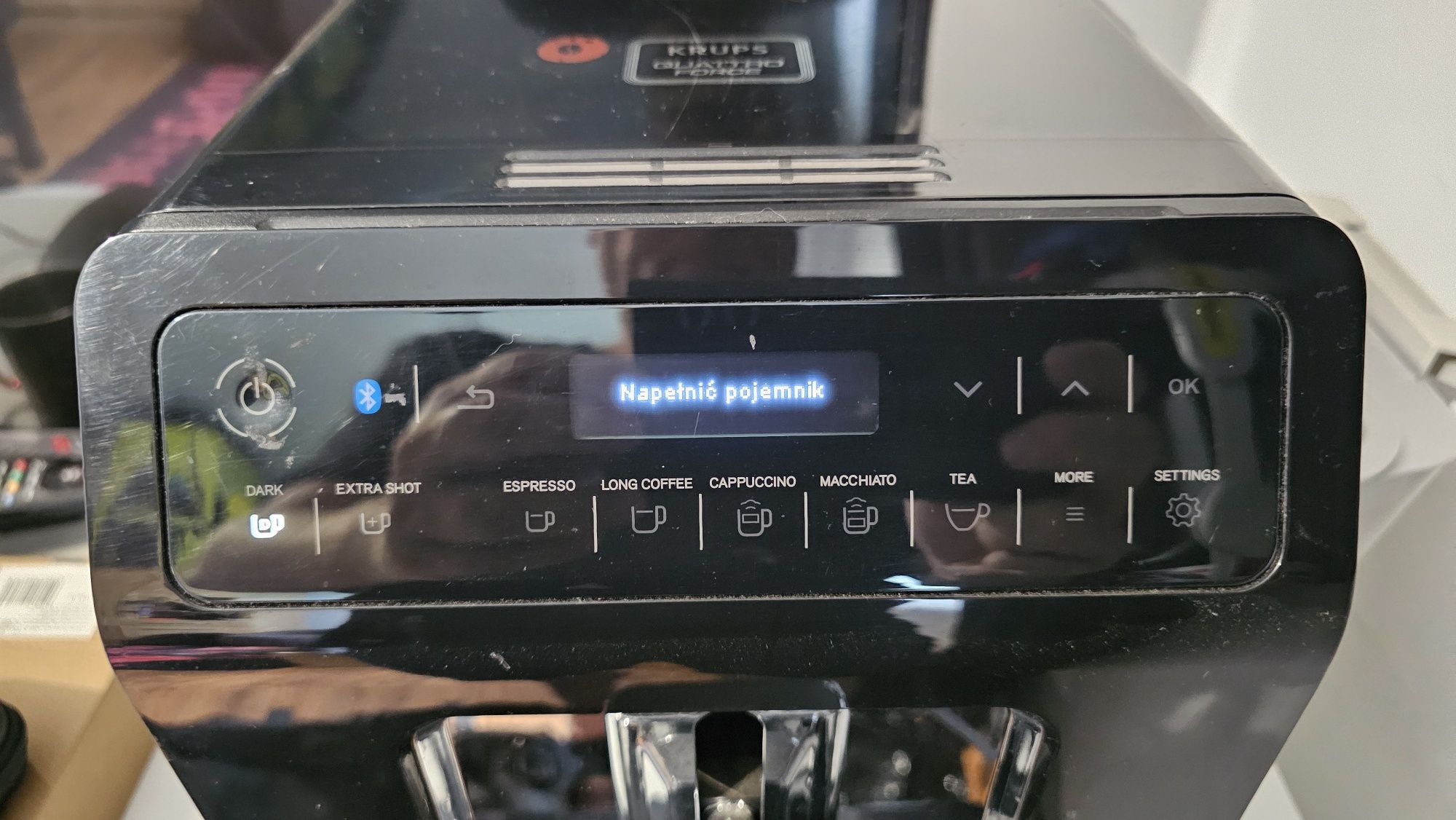 Ekspres do kawy KRUPS Evidence EA8938, bluetooth.