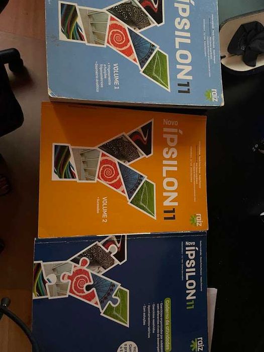 Livro Matemática A - Novo ÍPSILON 11