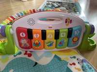 Mata z pianinkiem Fisher Price