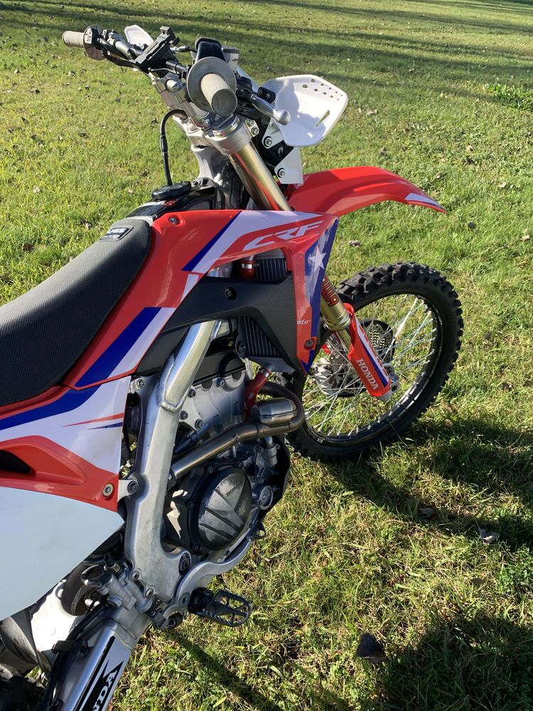 Honda CRF 250 Red Moto