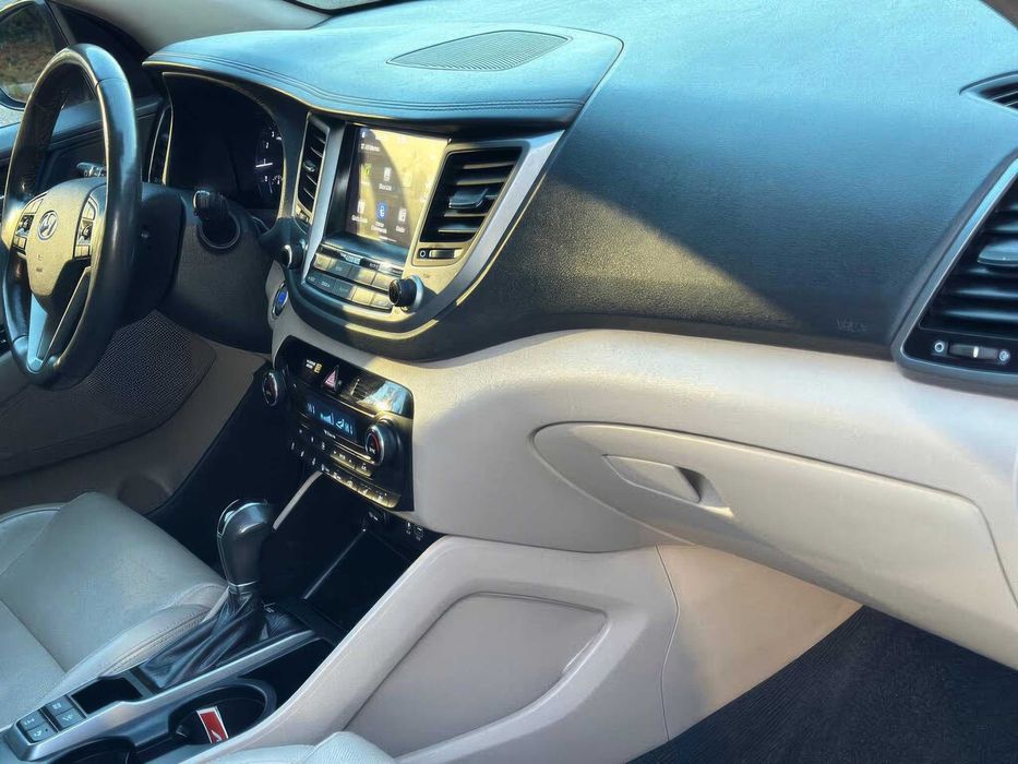 Hyundai Tucson Limited      2018