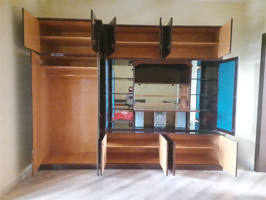 Стенка в гостинную, спальню