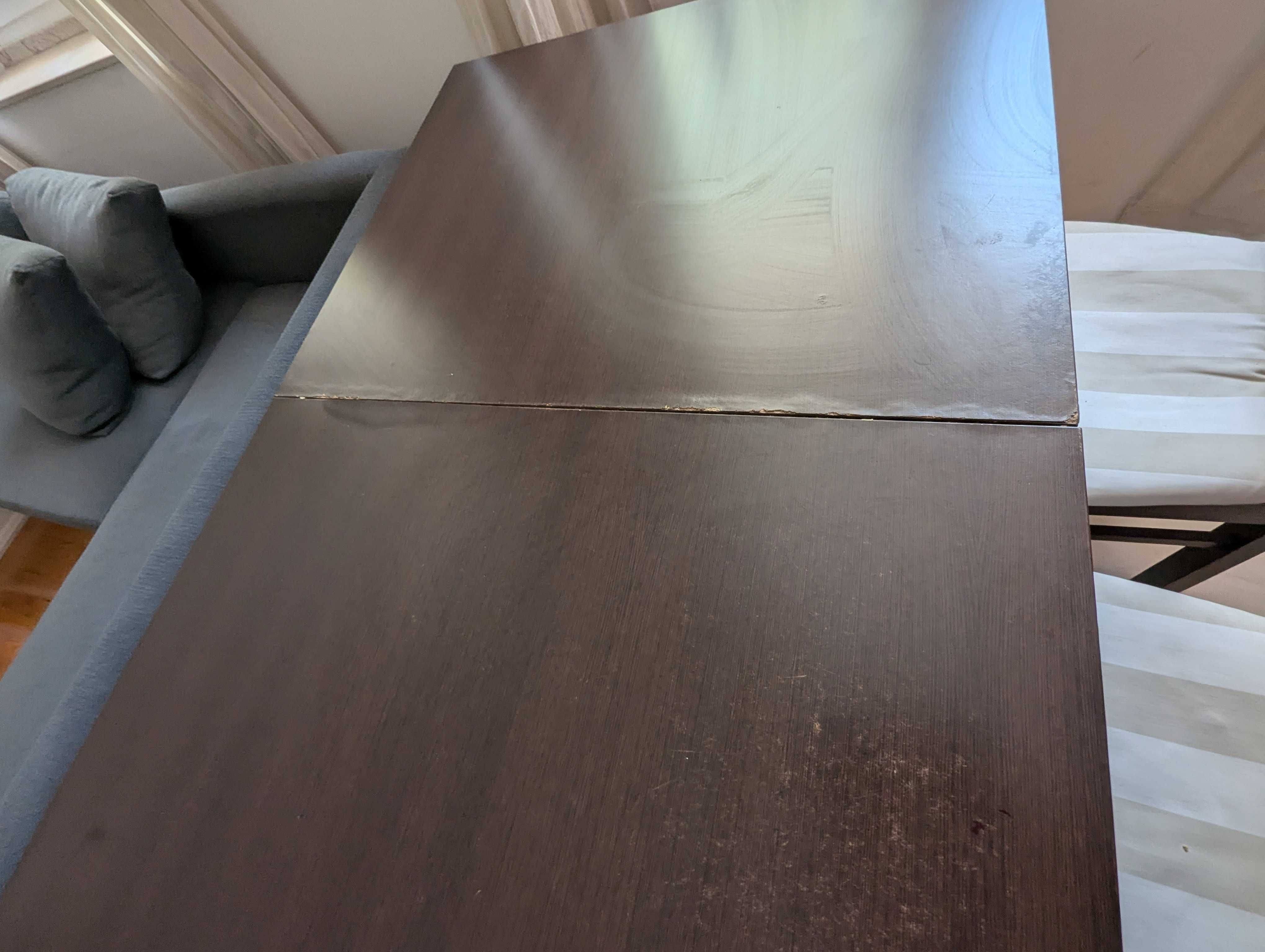 Mesa de jantar + 3 cadeiras