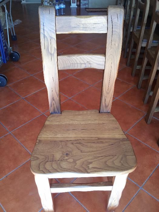 Móveis rústicos de madeira de castanho maciço