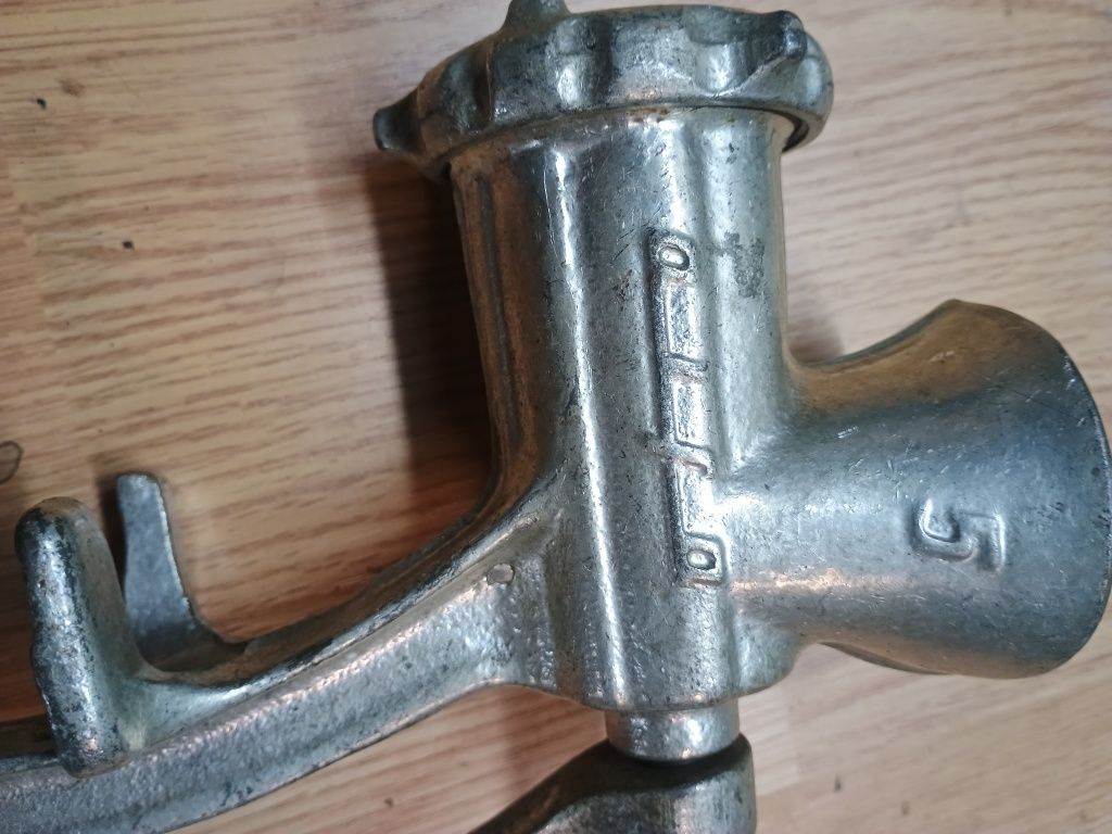 Maszynka do mielenia mięsa PRL Alfa 5.