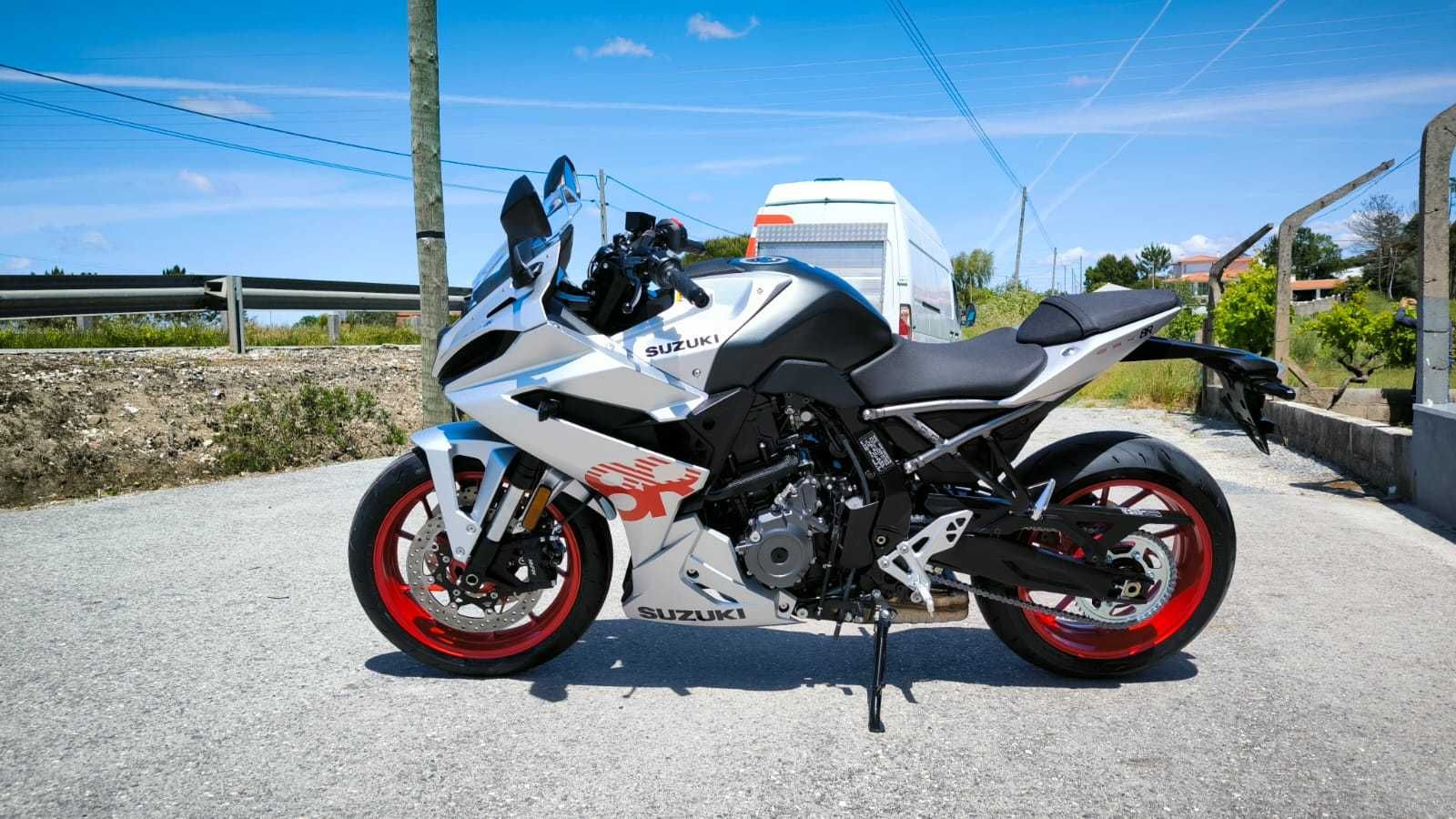 Suzuki GSX8R, novo modelo, com ofertas